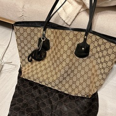 GUCCIトートバッグの画像