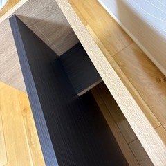 木目調リビングセンターテーブルの画像