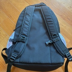 女子　リュックの画像