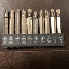 インパクトドライバ　18Vの画像