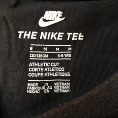 キッズ服 NIKE ロゴTシャツ サイズ110〜116cm 5-6YRSの画像