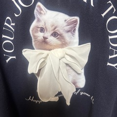 リジェイスプル　猫のカットソー　紺色の画像