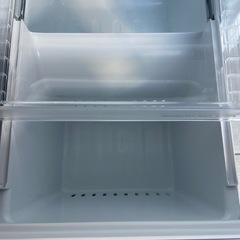 美品　2020年製★YAMADA 179L 冷蔵庫　YRZ-F17H1の画像