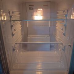 シャープ冷蔵庫　137L　2011年製の画像