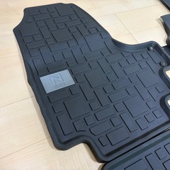 N-BOX JF3 JF4 オールシーズンマット　前後4枚セット　ベンチシート仕様車　純正品　ラバーマット　の画像