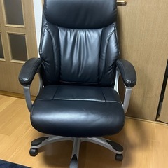 オフィスチェアの画像