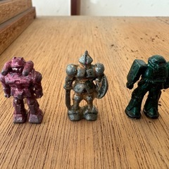 聖闘士星矢、ガンダムメタル製フィギュアの画像