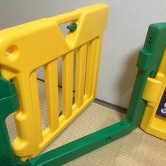 ベビーサークル ミュージカルキッズランド8枚分の画像