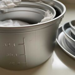 キャンプ用鍋・非常用ライト（ラジオ）セットの画像