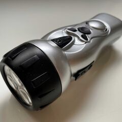 キャンプ用鍋・非常用ライト（ラジオ）セットの画像