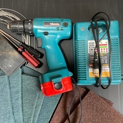 工具　まとめて大量【ドライバー・レンチ・ワイヤー・サンドシート・電動ドライバー・マジック・ 針金他】の画像