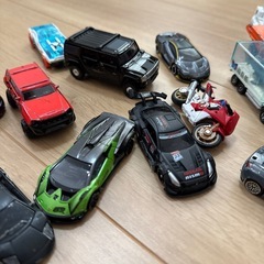 トミカ25台➕オマケ付けますの画像