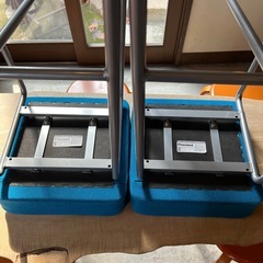 カウンターチェア 椅子 高め スタッキングスツール 青 2脚セットの画像