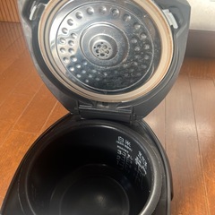 炊飯器の画像