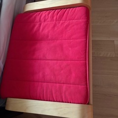 IKEAイス(赤)の画像