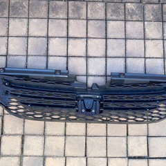 オデッセイ　純正グリルの画像