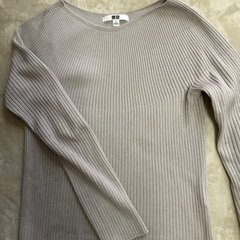 ユニクロニットセーター2枚1200円での画像