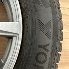 2024年製　YOKOHAMA スタッドレス4本セット　185/65R/15 バリ山の画像