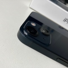 美品 95％ iPhone13の画像