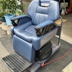 ヤ345😺　理容椅子　電動椅子　TAKARA BELMONT HI-TECHNO REGALO の画像