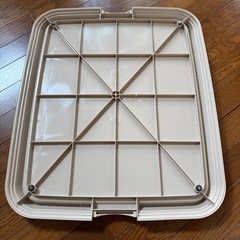 アイリスオーヤマ フチもれしにくいペットトレーの画像
