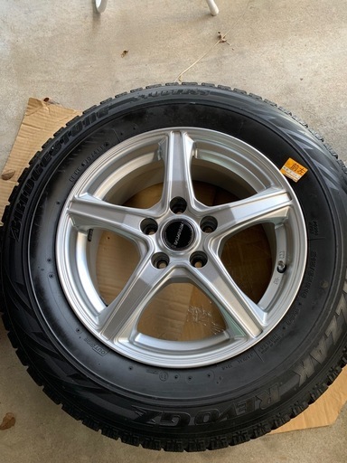 【取引終了】215/65R16ブリヂストン　スタッドレスタイヤ　ホイール付　プリザック）　