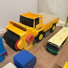 大型　車おもちゃ&プラレールの画像