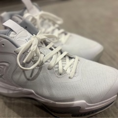 アシックス　バスケットシューズ　　の画像