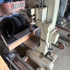 マキタ　バンドソー　2116NA 早めの取引で割引の画像