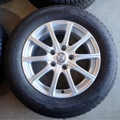 205/65R16アルファード ヴェルファイア 2020年製 中古スタッドレスセット オールシーズンタイヤ★16×6.5J 114.3/5H ET38★の画像