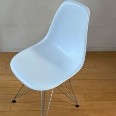 イームズ　リプロダクトチェアの画像