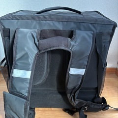 UberEATS リュックの画像