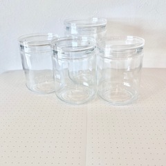 【無料】ガラスキャニスター 4個セット（アクリル蓋）の画像