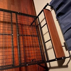 ベットフレームの画像