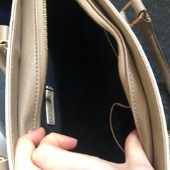 （訳あり）ハンドバッグ　ベージュの画像