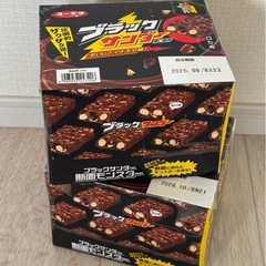 【お取引中】「圧倒的ザクザク感」で元気をチャージ！ブラックサンダー40本の画像