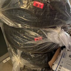 Yokohama タイヤ　スタッドレス　195/65  １シーズン(2か月利用済み）の画像