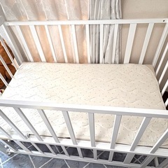 ヤトミ　ベビーベッドの画像