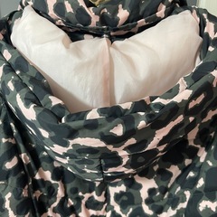 ヒョウ柄ダウンジャケット　145サイズの画像