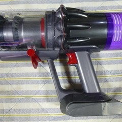ダイソンSV18　動作確認済み　目立つ様なキズの無い良品ですの画像