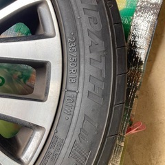 ヴェルファイヤ純正タイヤホイールの画像