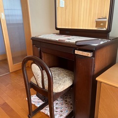 鏡台　の画像