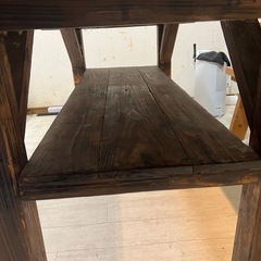 ダイニングテーブルの画像