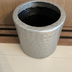 アクタス　シルバー　植木鉢　オシャレの画像