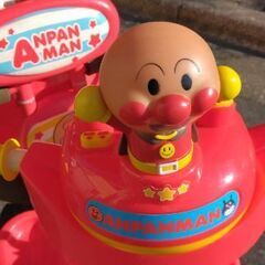アンパンマン三輪車デラックスの画像