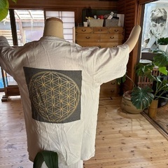 フラワーオブライフシャツの画像