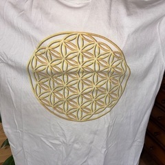 フラワーオブライフシャツの画像