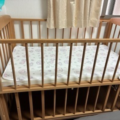ベビーベッド（マット付き）の画像