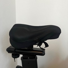 静音 スピンバイク エアロバイク定価3万円の画像