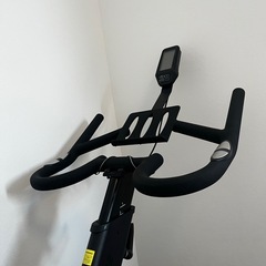 静音 スピンバイク エアロバイク定価3万円の画像